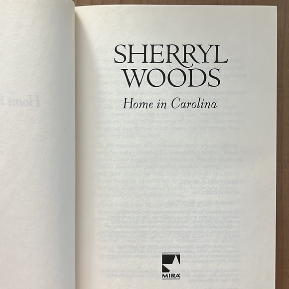 Hardcover novel “Home in Carolina” by Sherryl Woods published by MIRA - Picture 12 of 16